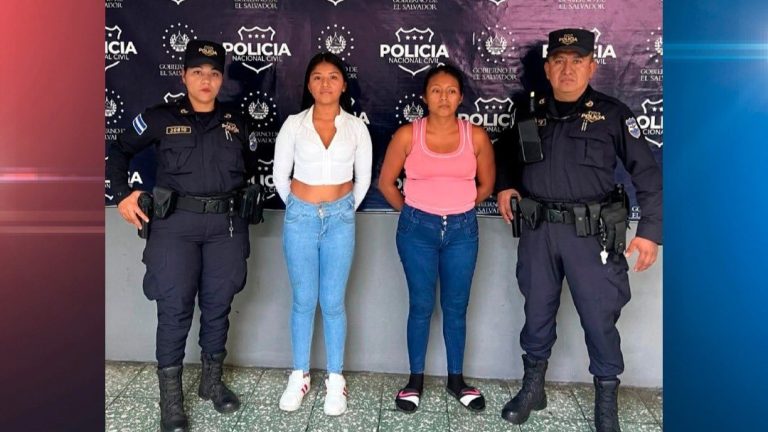 Capturan a dos mujeres tras protagonizar pelea en el Mercado Central de Sonsonate