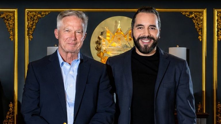 Exdirectivo de NVIDIA asesorará a la Agencia de Inteligencia Artificial de El Salvador