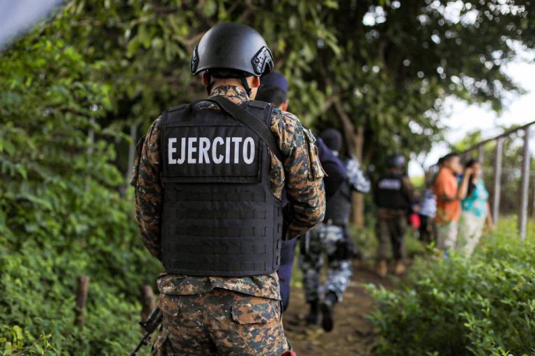 ¿Cuáles son las instituciones mejor evaluadas en El Salvador? Seguridad lidera el ranking, según estudio de IUDOP-UCA