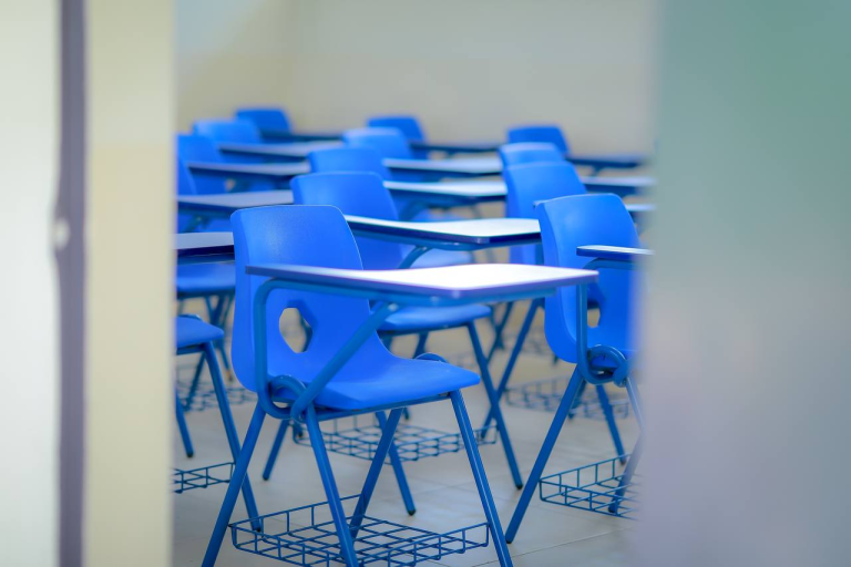 MINED mantiene suspensión de clases presenciales este jueves por efectos de la depresión tropical Cristina