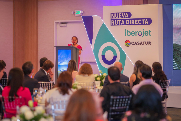 El Salvador tendrá nuevas rutas aéreas directas con Madrid y Barcelona