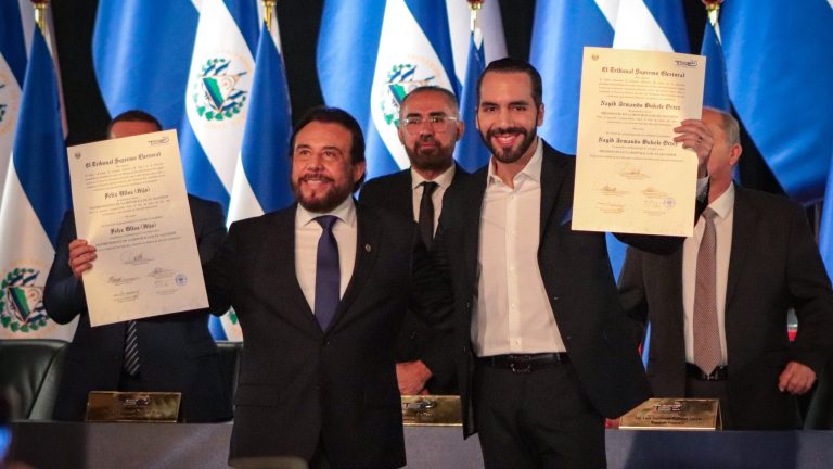Bukele y Ulloa formalizan precandidatura presidencial en proceso interno de Nuevas Ideas