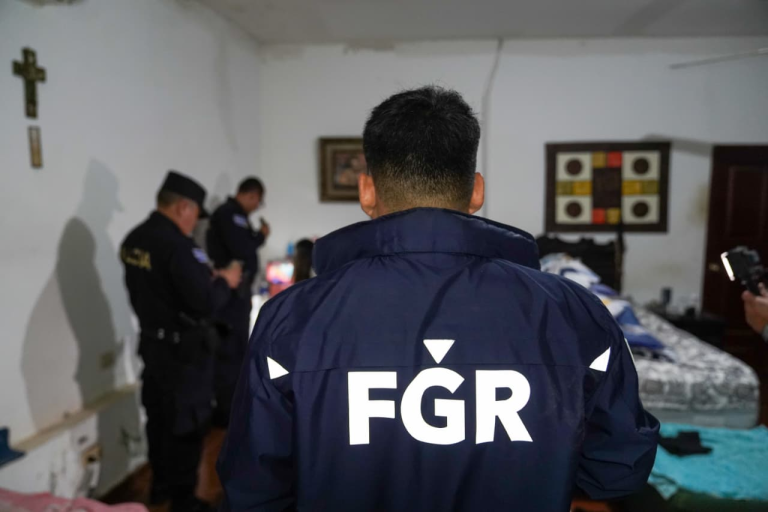 Seis capturados por contrabando de celulares de alta gama y consolas de videojuegos