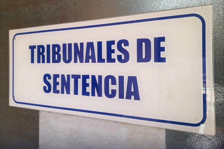 Padre prófugo es condenado a tres años de prisión por incumplir el pago de $1,755 en cuotas alimenticias a sus hijos