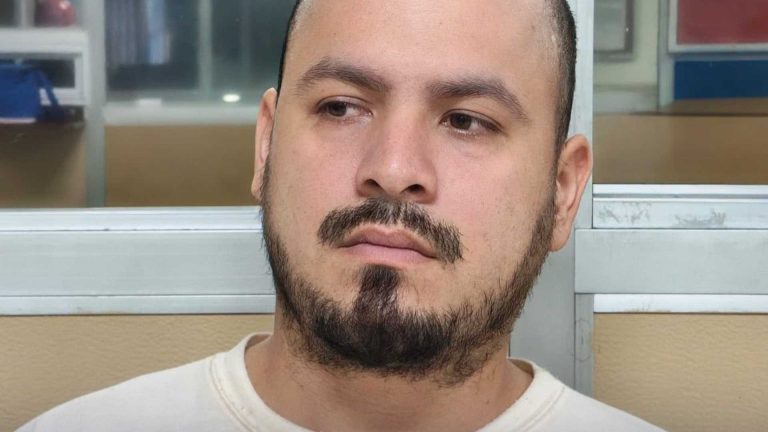 Conductor que habría causado accidente de tránsito bajo efectos del alcohol seguirá detenido