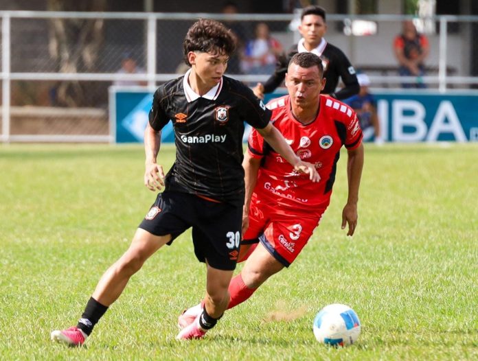 Empate en Chapeltique. Foto cortesía: Águila.