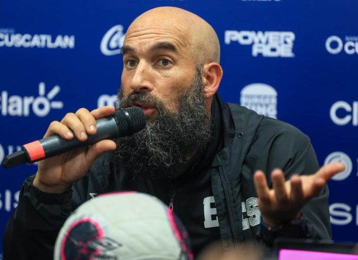La FESFUT reaccionó al caso de Acuña. Foto cortesía: La Selecta.
