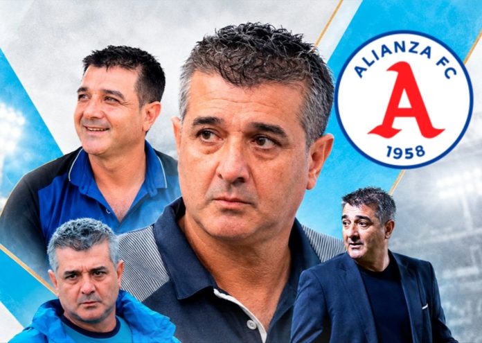Confirmado el nuevo técnico de los 'Albos'. Foto cortesía: Alianza FC.