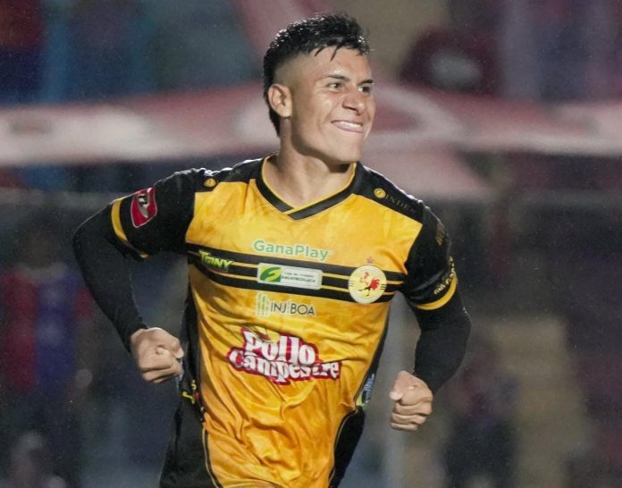 Bogotá anotó de penal. Foto cortesía: Primera División.