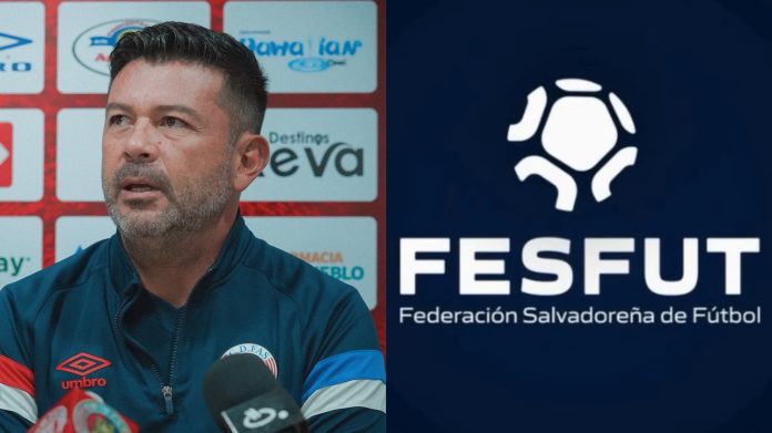 La Dirección de Arbitraje de la FESFUT respaldó la expulsión de Sánchez. Foto cortesía: FAS.